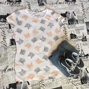 *3 For $10 Item* Kitty Cat T-Shirt